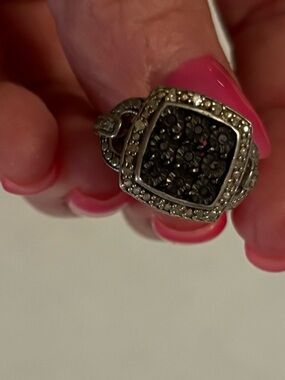 925 Sterling Silver Ring with Black and white cz or crystals size 6